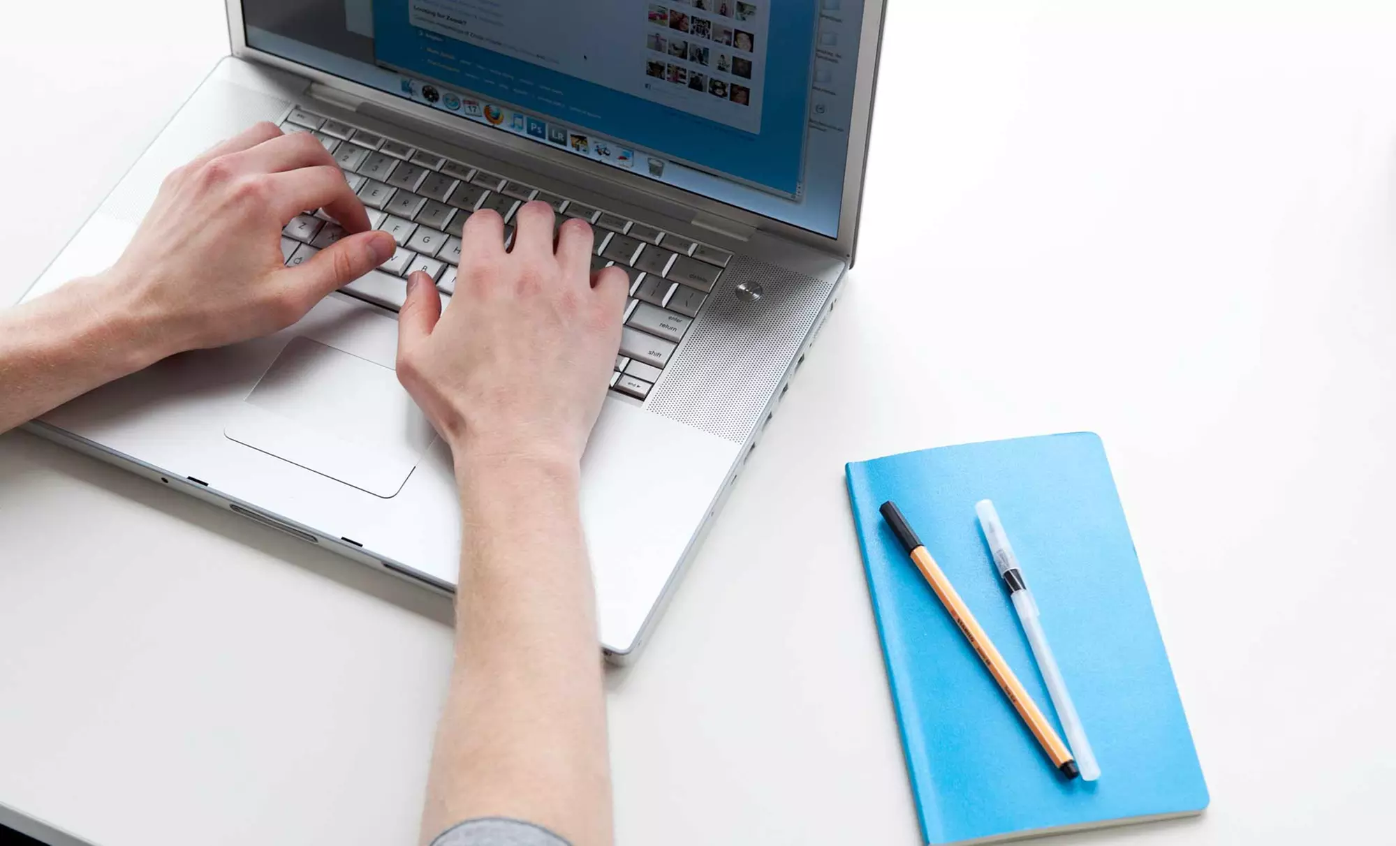 $479 for Web-Design Package with Professional Images, Theme Design, and Video Slideshow from Web Mastercopy ($959 Value) - Primary Image