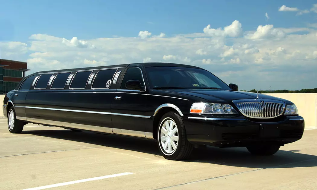 Three Hours of Limo Rental from Event's Limousine (33% Off) - Primary Image
