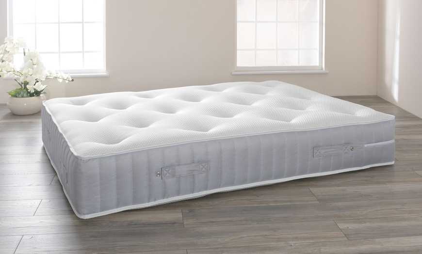 Image 8: Pocket Sprung and Memory Foam Mattress