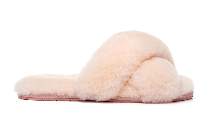 Image 6: UGG Slippers from Ever Australia