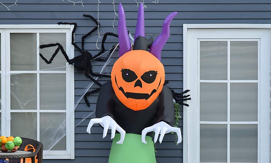 Image 23: HomCom Halloween Inflatable Decor
