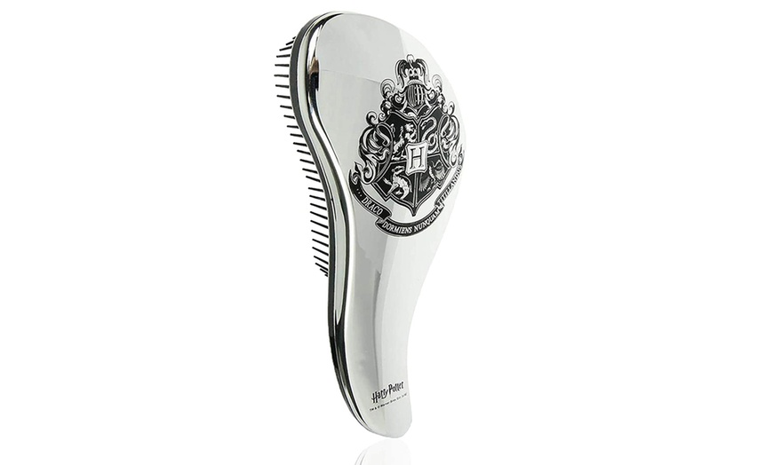 Image 4: Harry Potter-Inspired Hair Brush