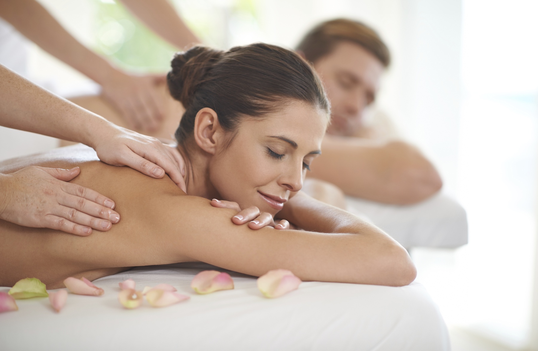 60 or 90-Minute Deep-Tissue, Swedish, Prenatal, or Couples Massage