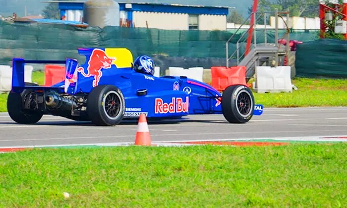 Giornata da pilota su Formula 2 (sconto fino a 79%). Valido in 5 circuiti - Image 3