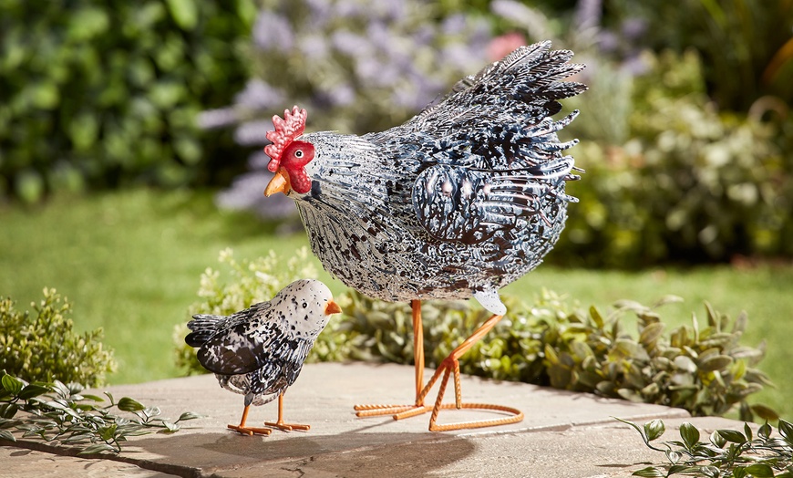 Image 1: Garden Gear Mother Hen and Chick Garden Ornament Set