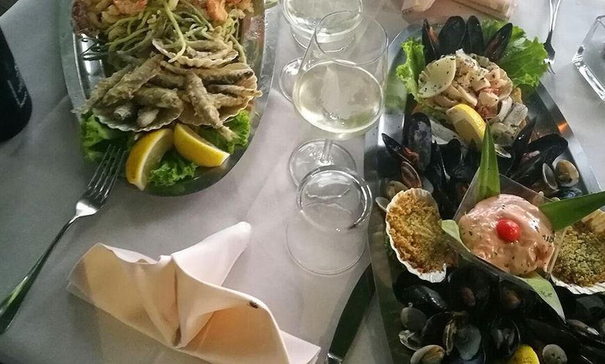 Image 5: 1 kg di pesce fritto e Prosecco