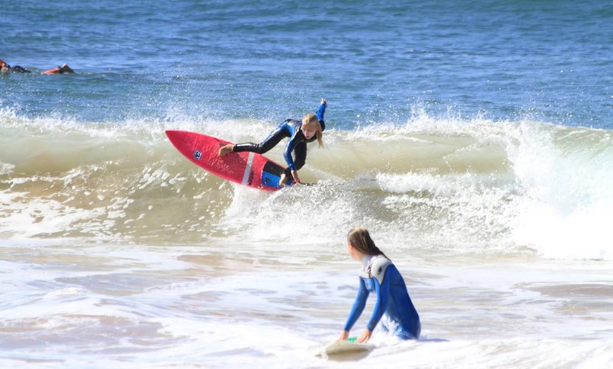 Image 2: Learn to Surf