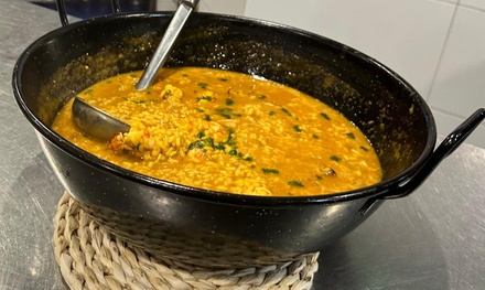 Arroz meloso para 2 personas con 2 entrantes, 2 postres y 2 bebidas - La Més Cabuda