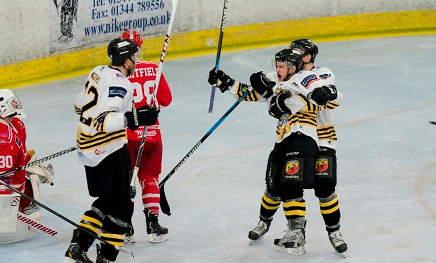 Image 3: Bracknell Bees Ice Hockey Games