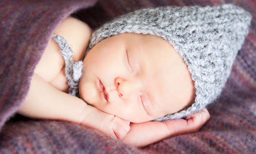 Image 1: Baby's First Year Photoshoots 