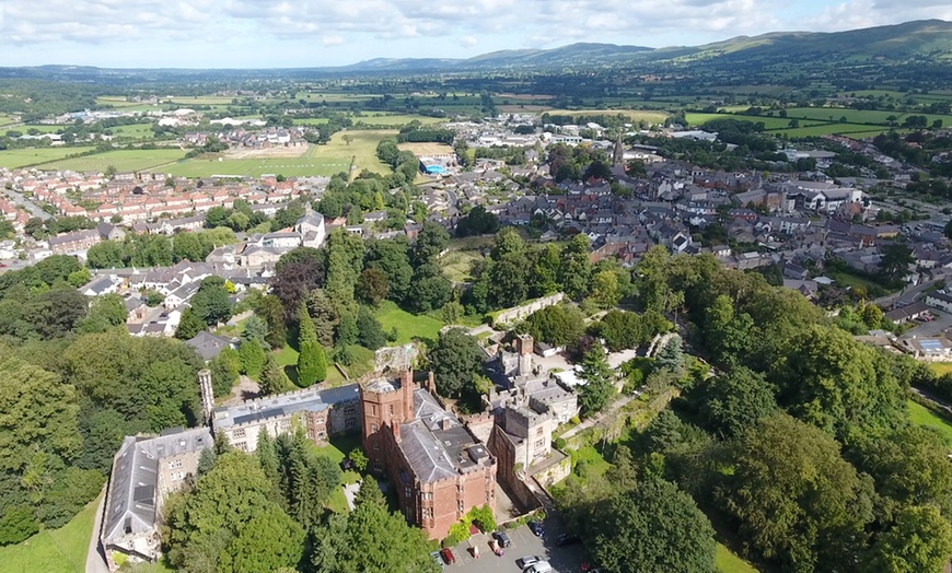 Image 1: Luxury 4* Welsh Castle 