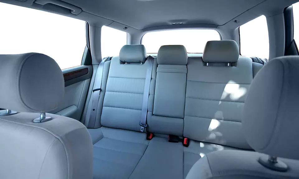 Lavage automobile avec Indiana Carwash, jusqu'à 45% de remise - Primary Image