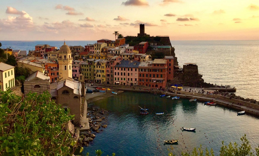 Image 1: Liguria frontemare: fino a 3 notti con colazione o mezza pensione