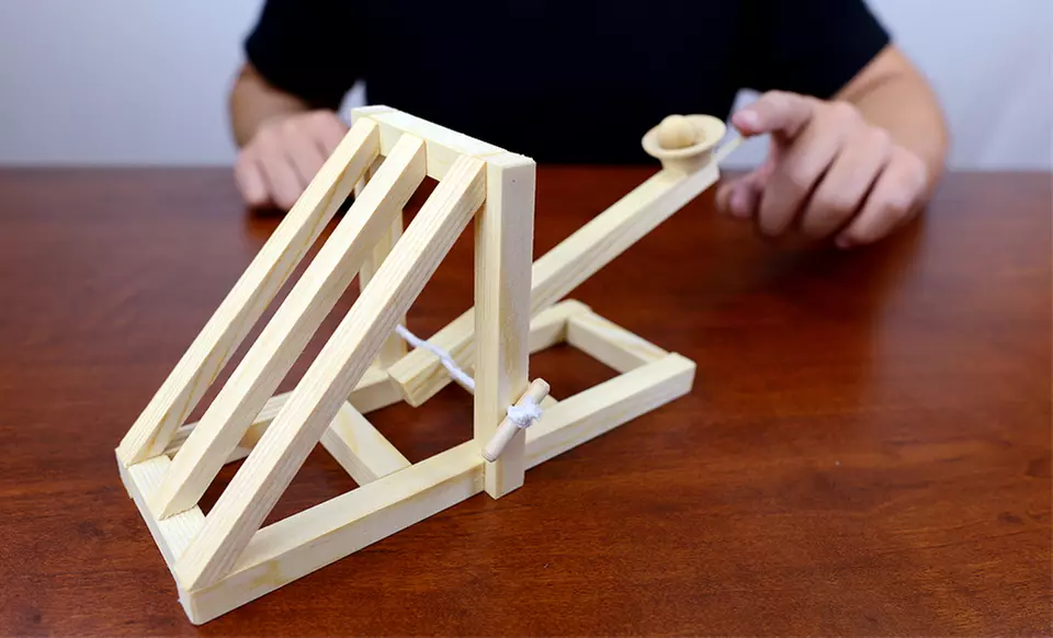 $6.99 for a Desktop Catapult Battle Kit ($9.95 List Price). Free Returns. - Primary Image