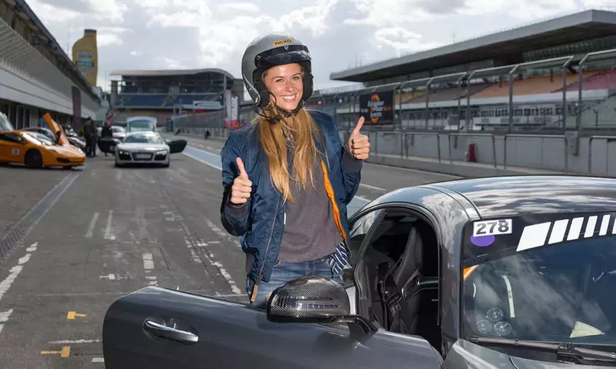 Rennwagen fahren bei Starperformance Racing