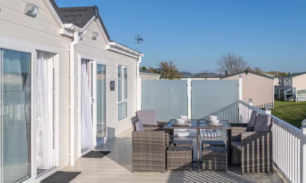 North Wales: 4* Holiday Park Caravan Stay