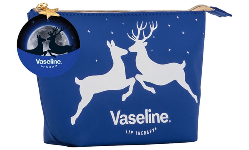 Image 2: Vaseline Bag Gift Set
