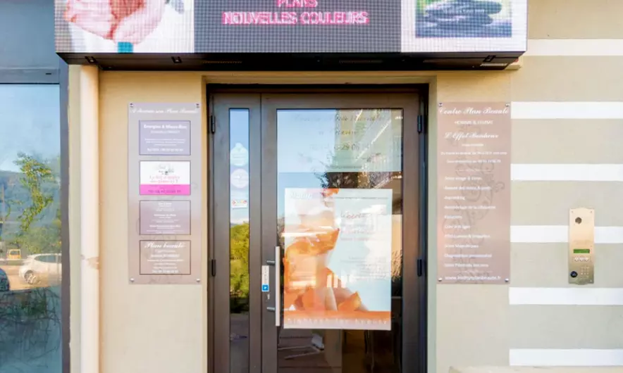 Sublimez votre éclat : soin du visage avec bronzage en option