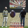 Image 1: Actividad futbowling