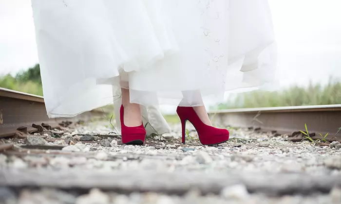 $119 for a 90-Minute Quinceañera Photo Shoot from Simply Dreamy Photography ($350 Value)  - Primary Image