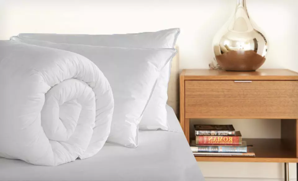 Gel Microfibre Duvets (Up to 61% Off). Four Sizes Available. Free Returns. - Primary Image