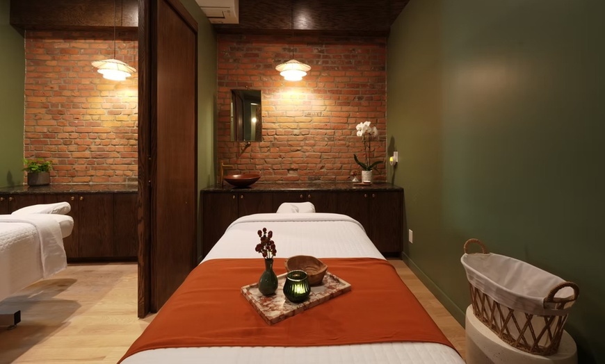 Image 3: Rejuvenating Holistic, Swedish, or Deep Tissue Massage