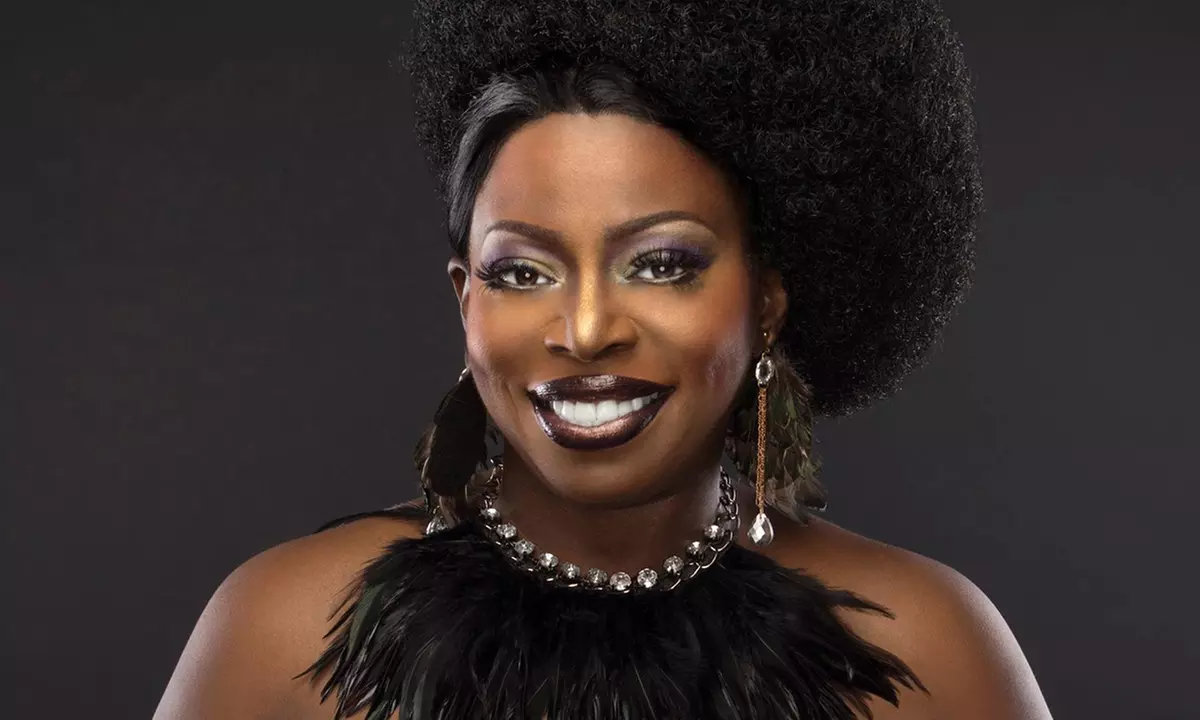 Angie Stone on November 11 at 8 p.m. - Primary Image