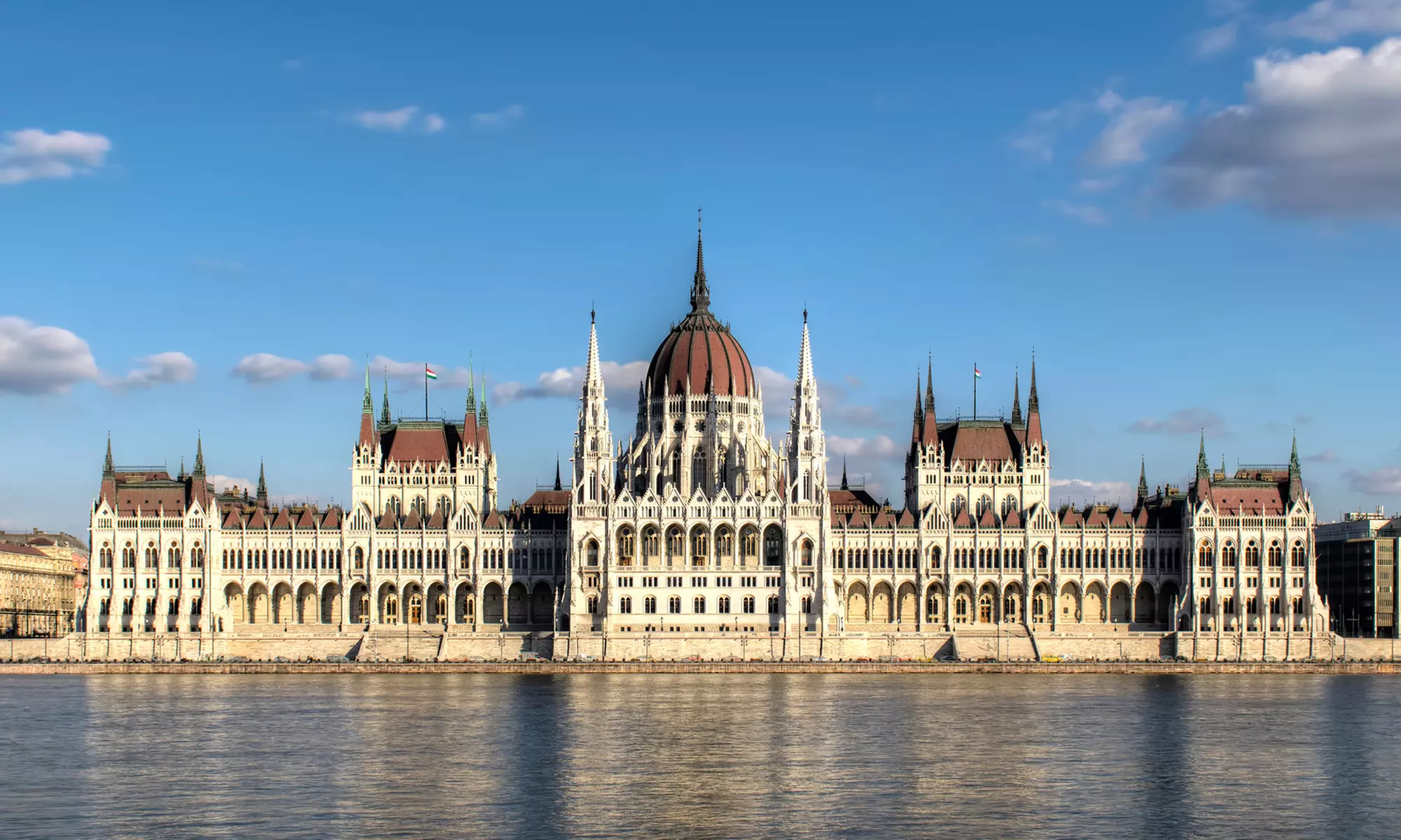 ✈ 8-Day Prague & Budapest Vacation with Air
