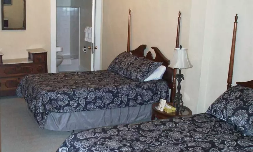 1 or 2 Nights for Two with Dining Credit and Wine at Hotel Leger in Mokelumne Hill, CA. Not Valid Friday or Saturday. - Second Medium