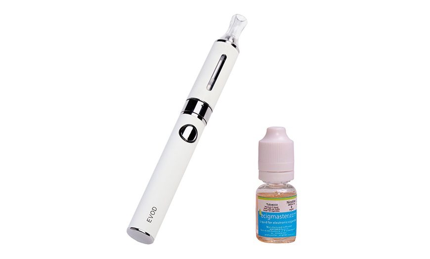 Image 5: E-Cigarette Starter Kit + Liquid