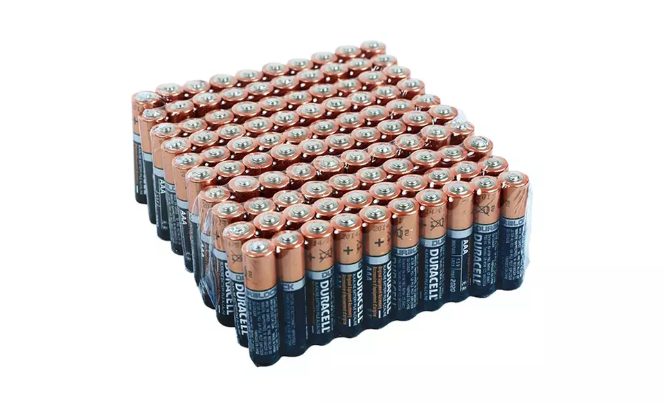 100 Pack Duracell CopperTop Duralock Batteries: AA or AAA - Second Medium