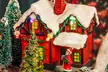 Figuras de decoración navideñas con pueblos y accesorios luminosas y animadas de Avilia - Image 4