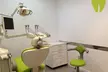 Implante dental de titanio con corona de metal-porcelana con radiografía, diagnóstico y revisión en Ledicia - Second Medium