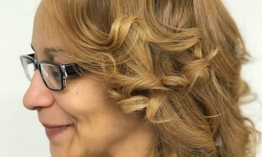 Image 1: Up to 51% Off on Salon - Natural Hair Care at Ready, Set, Cosmo