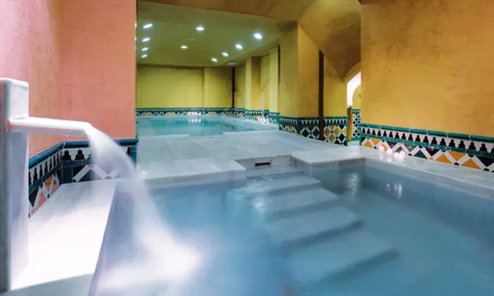 Evoca los sentidos con un circuito de spa para 2 en baños árabes