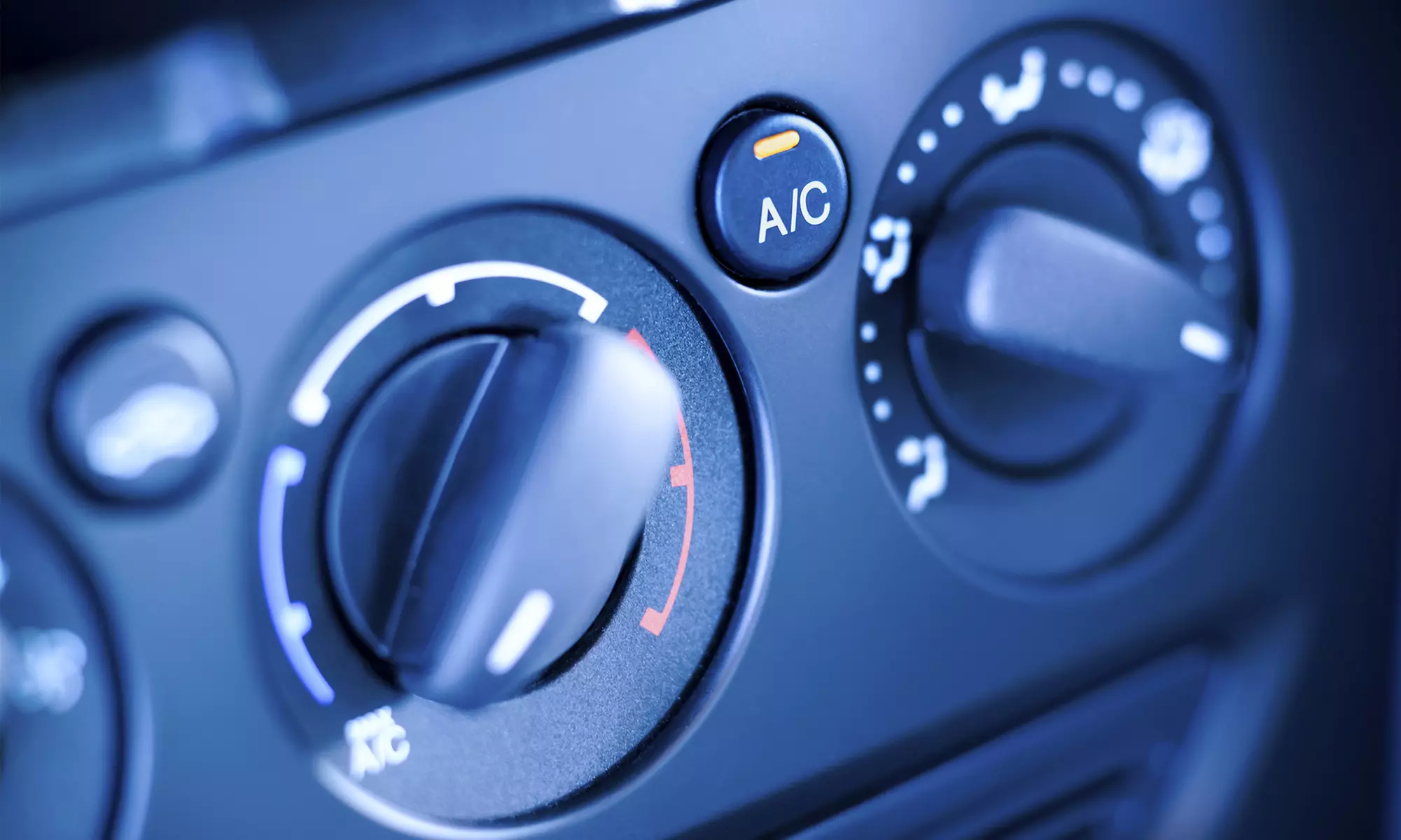 Klimaanlagenwartung für alle Automarken mit optional Sicherheitscheck bei Donatus Autoglas (bis zu 85% sparen*) - Primary Image