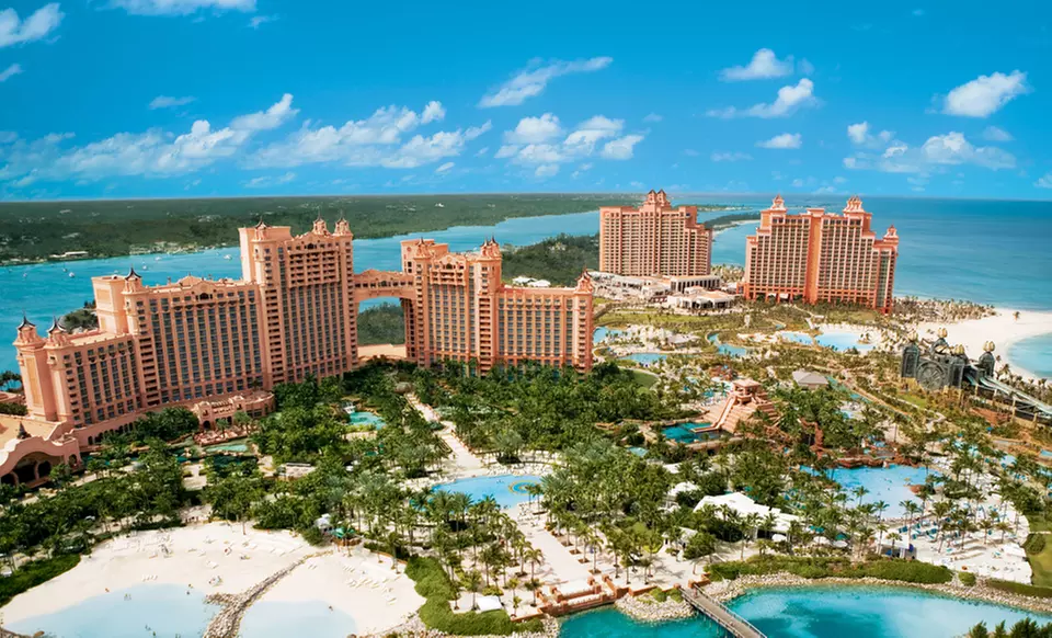 Atlantis Bahamas Stay With 50% off Dining Plans and Up To $300 Resort Credit - Primary Image