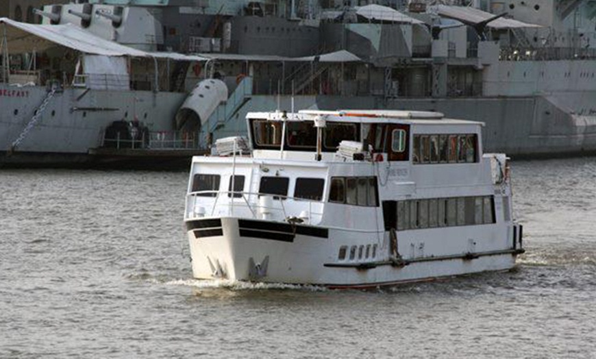 Image 4: Thames Cruise and BBQ