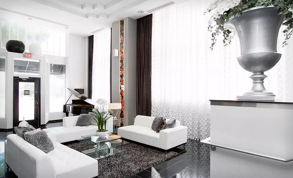 Stay at Hotel Deco XV in Omaha, NE; Dates into March Available - Primary Image