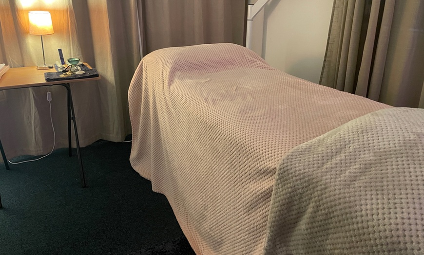 Image 2: 45-Minute Relaxing Face & Scalp Massage OR Choice of 60-Minute Massage