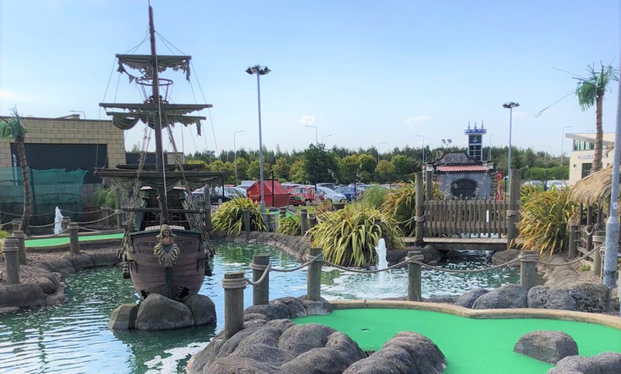 Image 3: 18 Holes of Adventure Golf for Two or Four People with Slush Drink 