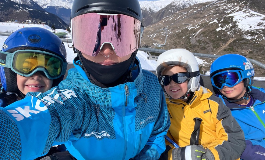 Image 16: Alquiler de equipo de nieve para niño o adulto en Skicenter