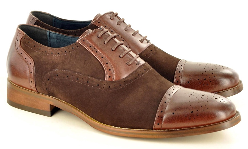 Image 23: Two-Tone Men's Brogue Shoes