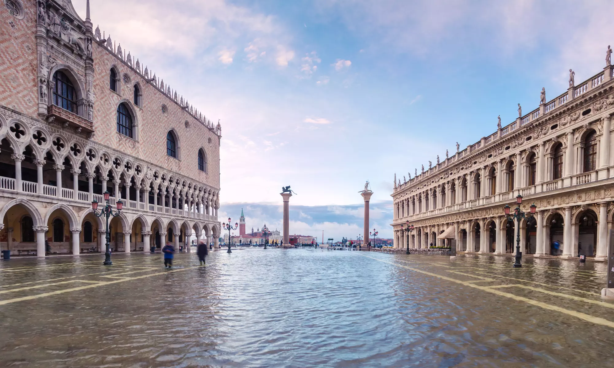 ✈ 8-Day Rome, Florence & Venice Vacation with Air