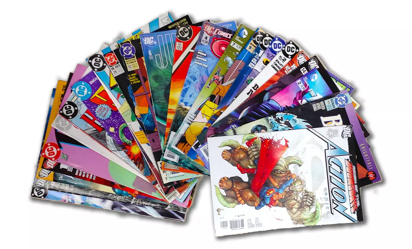 Comic Book Bundle with 25 DC Comics Titles, 25 Marvel Titles, or 50 Marvel & DC - Primary Image