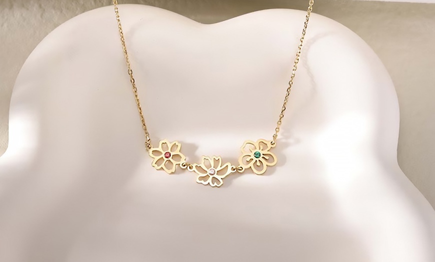 Image 6: One or Two Flower Combination Necklace from Justyling