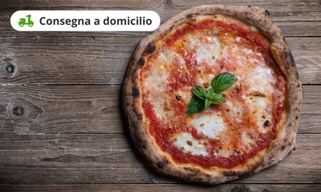 Una o 2 pizze a scelta dal menu più birra offerto da Pizza Holiday (sconto fino a 41%). Consegna a domicilio