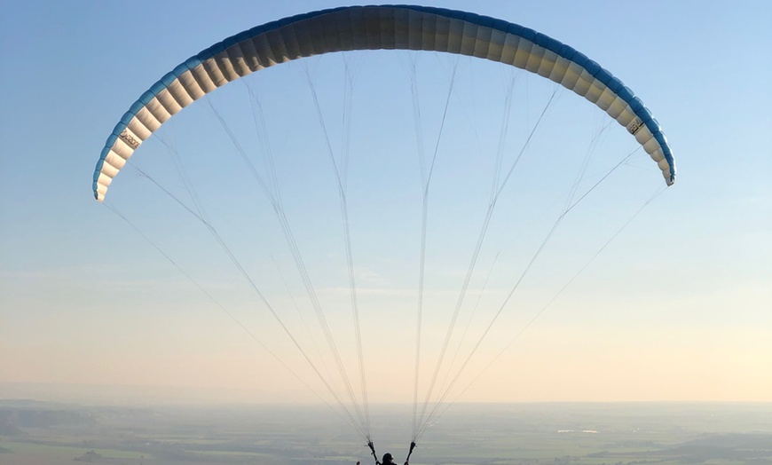 Image 8: Vuelo parapante o paramotor de 20 minutos con Fotos con Airparapente