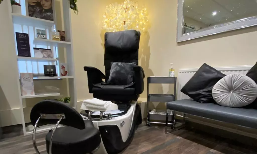 Up to 40% Off on In Spa Massage (Massage type decided by customer) at Wellness Zone