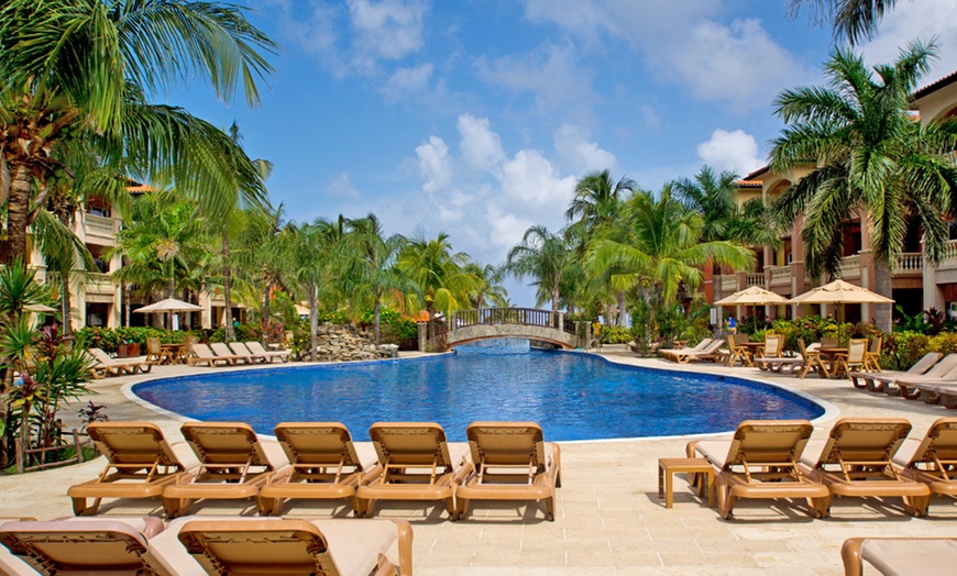 Infinity Bay Spa & Beach Resort in - Roatan, HR | Groupon Getaways